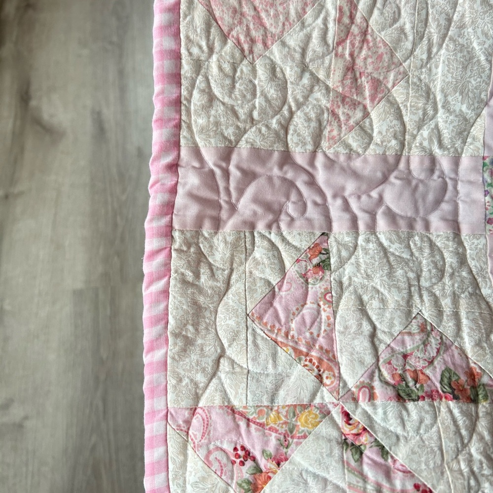 Pink and White Quilted Bedspread - Picture 2 of 10